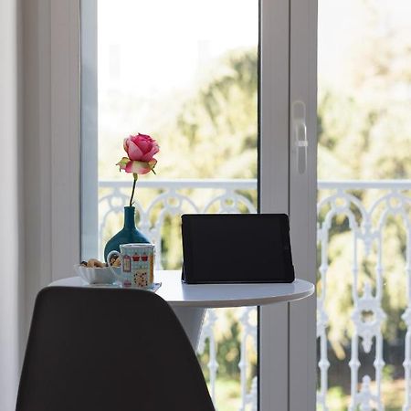 Alibi Suites Suite Museum: Gioiello Con Vista Sul Museo Archeologico Nazionale, Letto E Doccia Con Cromoterapia, Smart Tv, Wifi E A/C 루보디풀리아 외부 사진